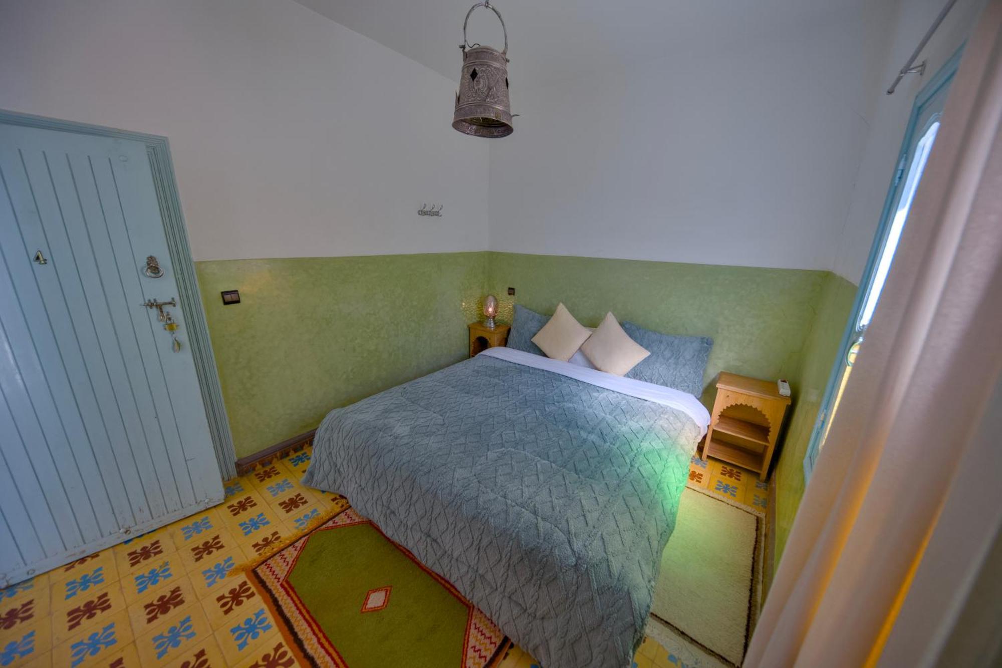 Maison D'Hotes Dar Farhana Tajda Екстериор снимка