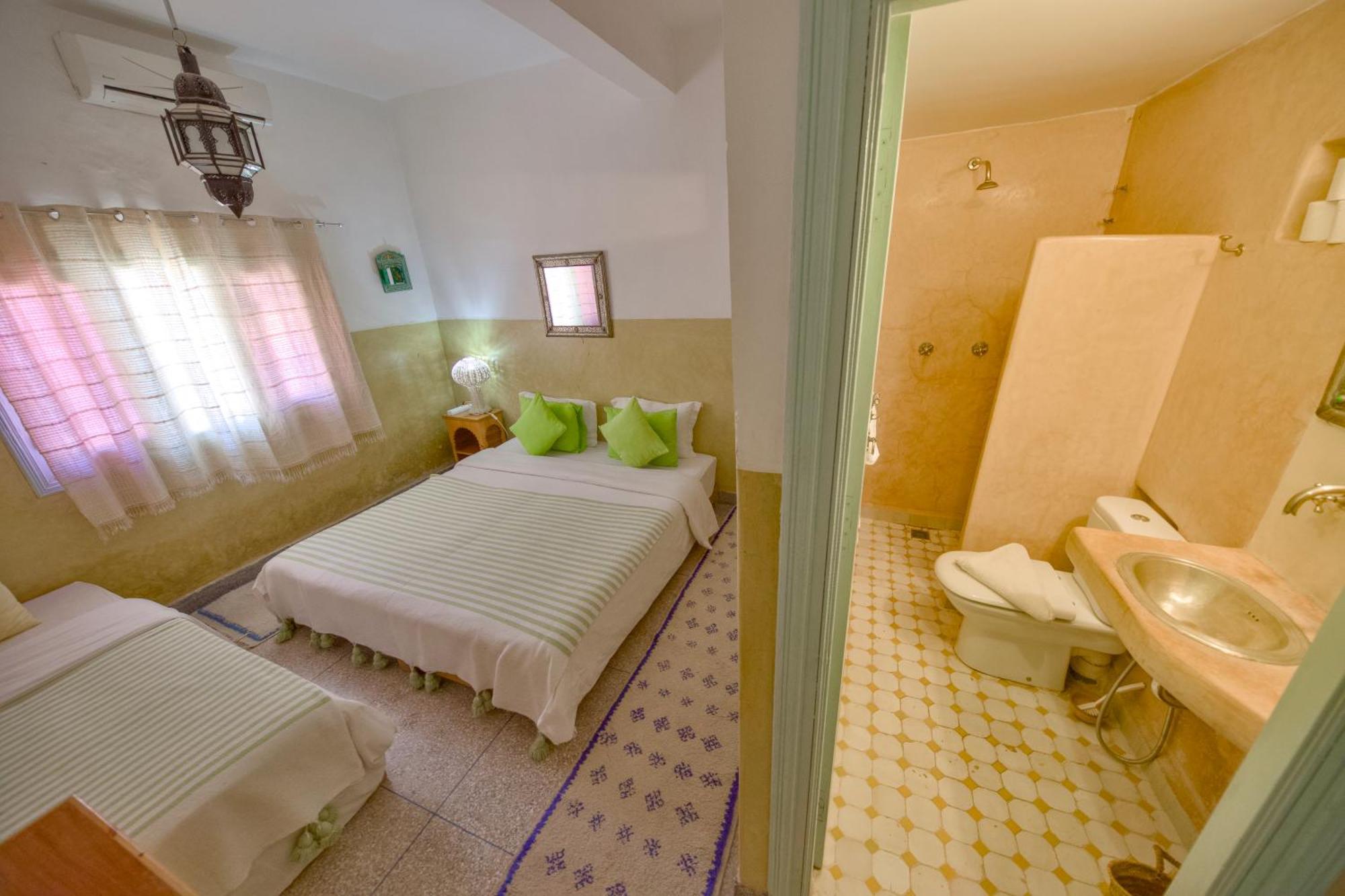 Maison D'Hotes Dar Farhana Tajda Екстериор снимка