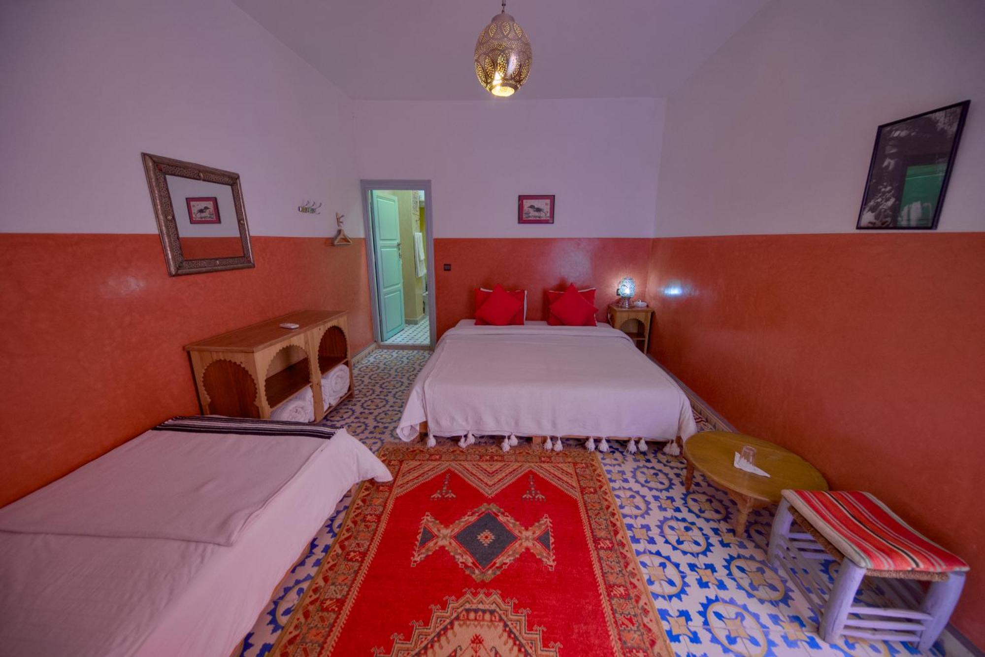 Maison D'Hotes Dar Farhana Tajda Екстериор снимка